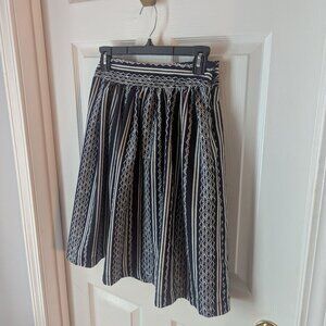 De Collection navy and white skirt- Small